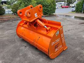 Brand New SEC 22-28 tonne Excavator Hydraulic Tilting Bucket ZX220 / ZX270 - picture2' - Click to enlarge