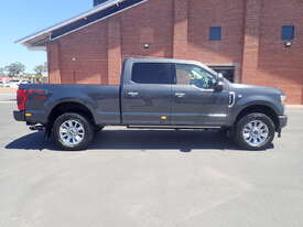 Unused 2020 Ford F250 Limited Superduty Crew Cab 4x4 Pickup - picture0' - Click to enlarge