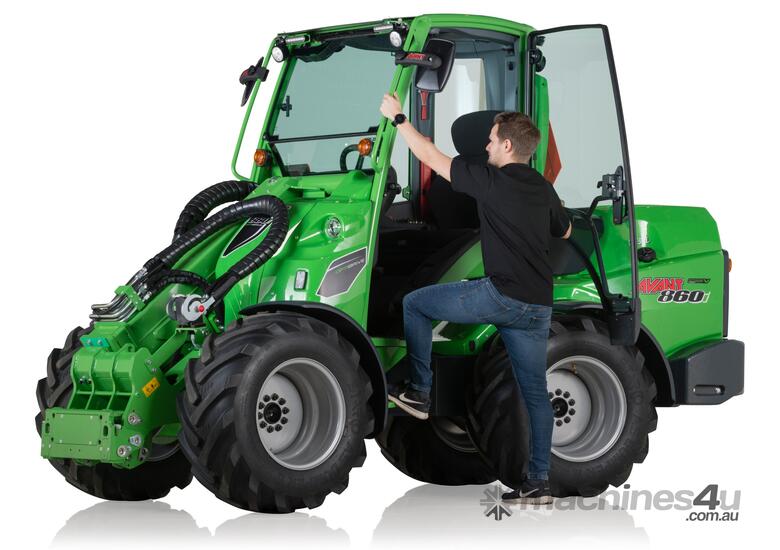 Avant 860i Compact Loader with GT Enclosed Cab and A/C