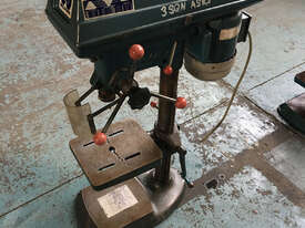Brobo Waldown 450 Volt Pedestal Drill Bench Mount Industrial Tradesman Quality 8 speed - Used Item - picture1' - Click to enlarge