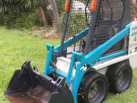 Toyota  Huski bobcat - picture0' - Click to enlarge