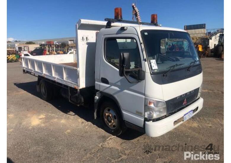 caption 2007 Mitsubishi Canter FE84