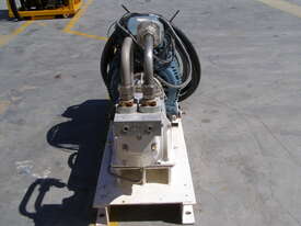 ABB 3 Phase 415 V  75KW Motor - picture2' - Click to enlarge