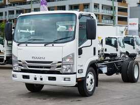 ISUZU NQR 87/80-190 AMT MLWB CAB CHASSIS - picture1' - Click to enlarge