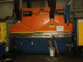 BOLT Hot PRESS METALMASTER hydraulic BRAKE PRESS 160 TONNE WC67Y-1603200 - picture0' - Click to enlarge