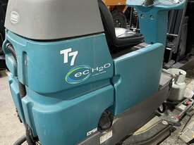 Tennant T7 ECO H20 Scrubber - picture0' - Click to enlarge