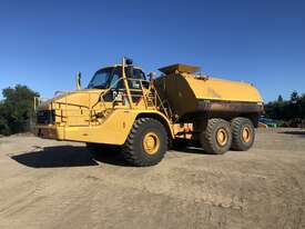 Caterpillar 735 Water Cart - picture0' - Click to enlarge