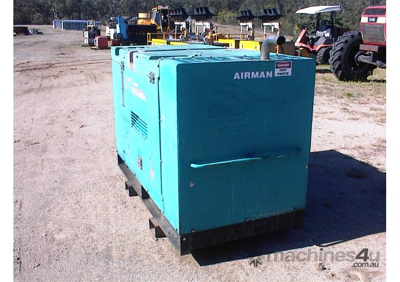 Used airman Airman PDS175S portable air compressor Screw Compressors in