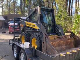 Bobcat new holland L170 - picture1' - Click to enlarge