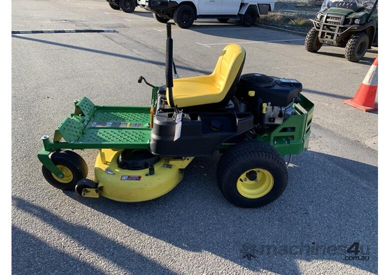caption 2017 John Deere Z335E Mowers Zero Turn