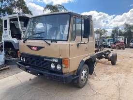1985 HINO FD174K WRECKING STOCK #2043 - picture0' - Click to enlarge