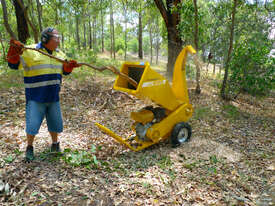 Crommelins Wood Chipper Honda 14.0hp - picture2' - Click to enlarge
