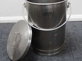 Stainless Steel Bucket.. - picture0' - Click to enlarge