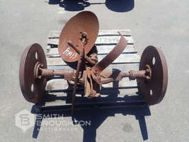 VINTAGE HORSE DRAWN DISC PLOUGH - picture2' - Click to enlarge