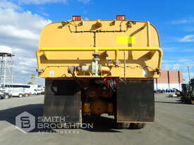 1998 CATERPILLAR 769D 4X4 WATER CART - picture1' - Click to enlarge