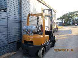 TCM 2 ton LPG Used Forklift #1708 - picture2' - Click to enlarge