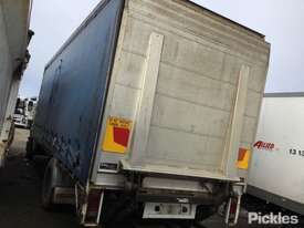 2006 Isuzu FVR900T - picture2' - Click to enlarge