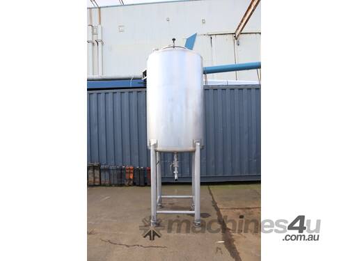 caption Tall Stainless Steel Tank - 950L