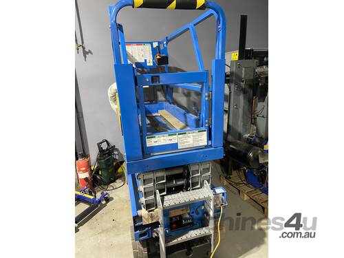 Genie scissor lift GS1932