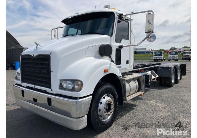 Buy Used Mack METROLINER Service Trucks in , - Listed on Machines4u