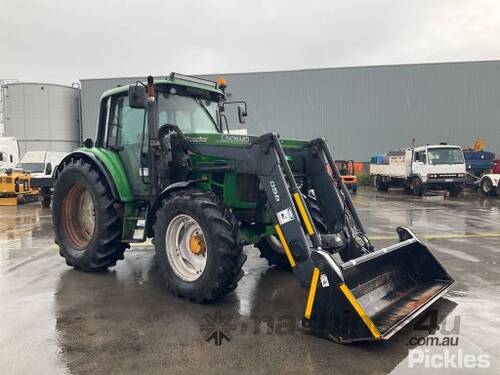 2013 John Deere 6230