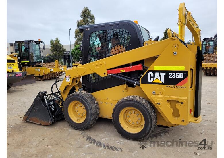 Used 2016 Caterpillar 236D Skid Steer Loaders in , Listed on Machines4u