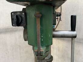 Parken MK226 Pedestal Drill - picture0' - Click to enlarge