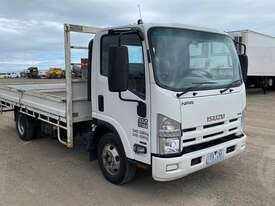 Isuzu NPR200 - picture0' - Click to enlarge