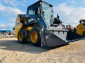 2023 UHI 49HP US40T Skid Loader, 795KG Loading Capacity, 4in1 Bucket - picture1' - Click to enlarge