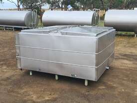 STAINLESS STEEL TANK, MILK VAT 2300lt - picture0' - Click to enlarge