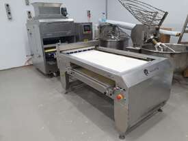 Six Lanes Dough Divider & Rounder Unit w/ Traying System - picture0' - Click to enlarge