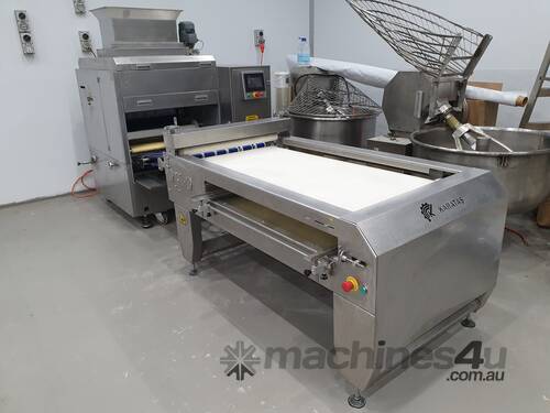 Six Lanes Dough Divider & Rounder Unit w/ Traying System