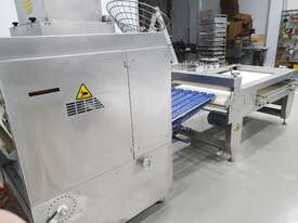 Six Lanes Dough Divider & Rounder Unit w/ Traying System - picture0' - Click to enlarge