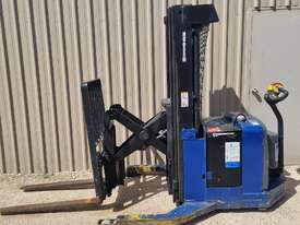 2009 Hyster Electric Walkie Reach Stacker - picture0' - Click to enlarge