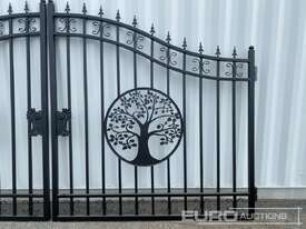 Unused Greatbear 4.2m Bi-Parting Iron Gate (Tree Design) - picture0' - Click to enlarge