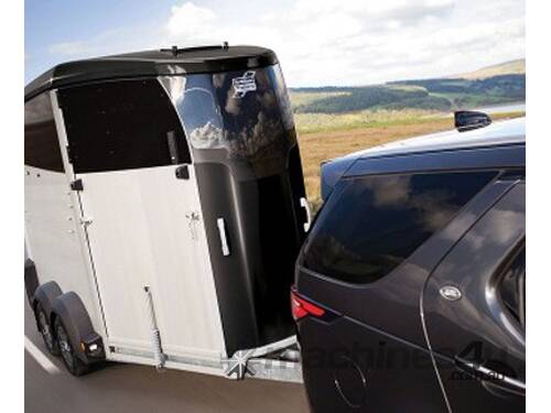 Horse Float Trailer: IFOR Williams Trailer HBX RANGE Horsebox  - Quality Construction