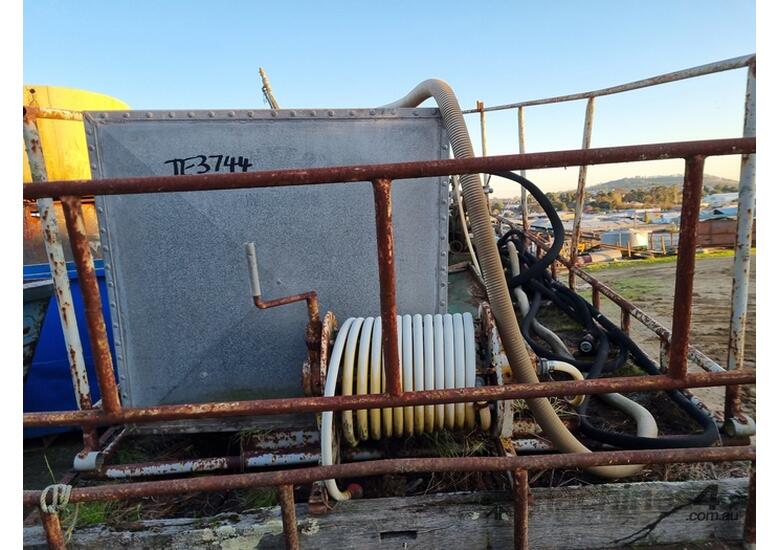 caption Fire Fighter Unit - Skid Mount
