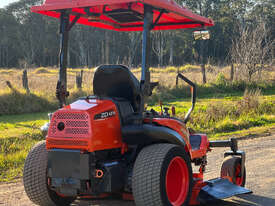 Kubota ZD1211 Zero Turn Lawn Equipment - picture0' - Click to enlarge