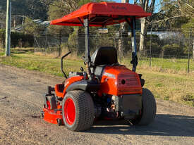 Kubota ZD1211 Zero Turn Lawn Equipment - picture2' - Click to enlarge