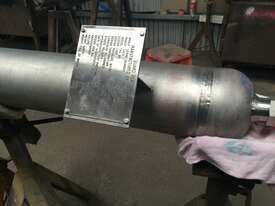 Pressure Vessel with internal electrical heater (Ex Rating) - picture2' - Click to enlarge