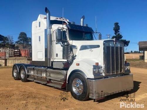 2012 Kenworth T909 6x4 Sleeper Cab Prime Mover