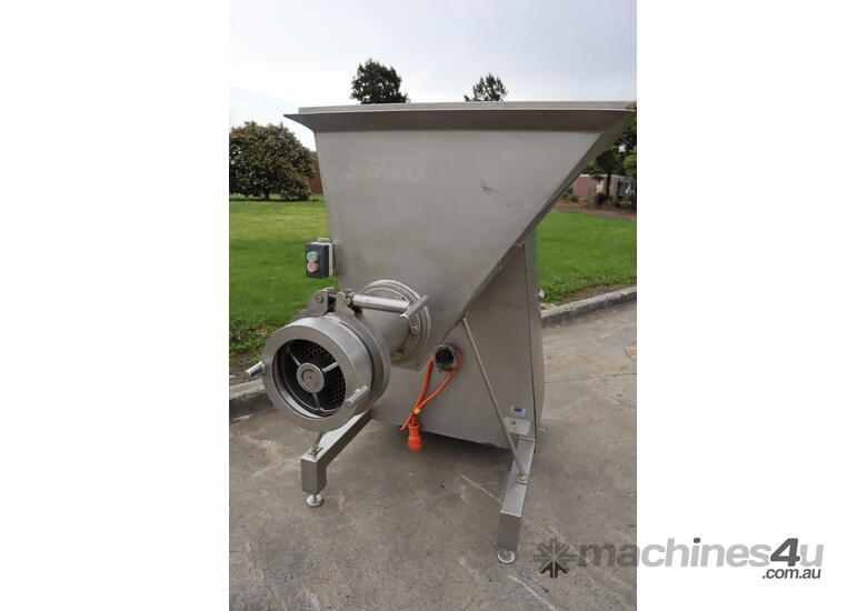 caption Commercial Large Meat Mincer Grinder - Simo