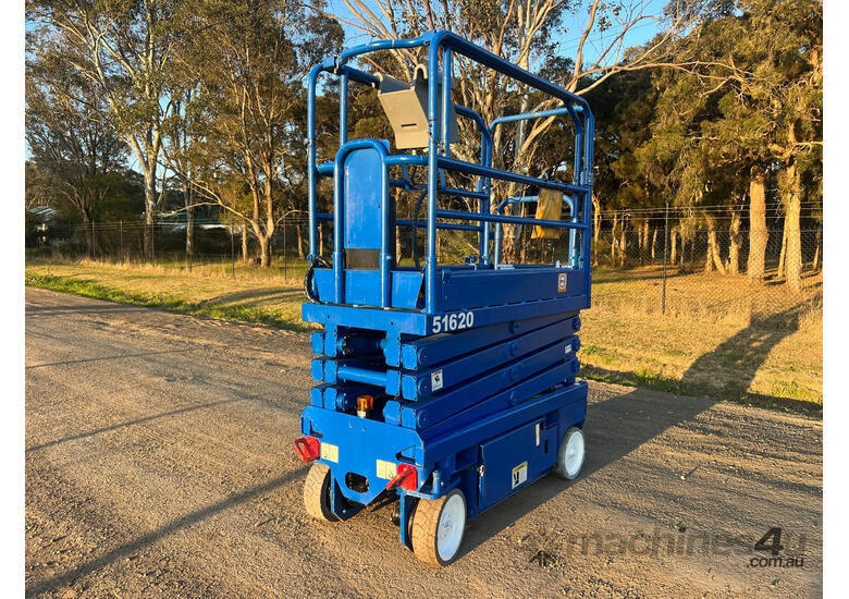 caption Upright MX19 Scissor Lift Access & Height Safety