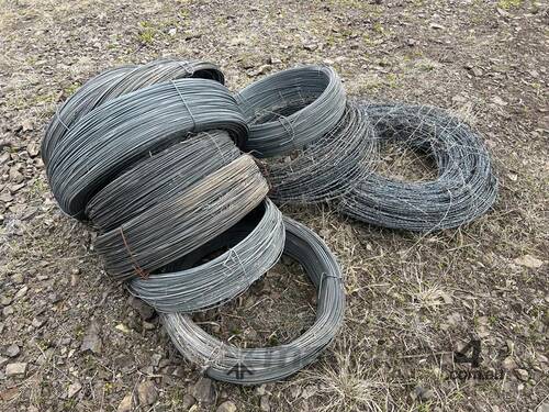 Lot of Plain & Barbed Wire