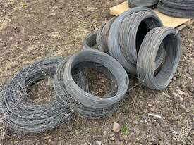 Lot of Plain & Barbed Wire - picture0' - Click to enlarge