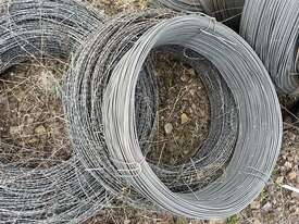 Lot of Plain & Barbed Wire - picture2' - Click to enlarge