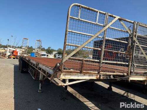 1986 Howard Porter Beaver Tail Tri Axle Trailer