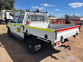 2011 TOYOTA HILUX WORKMATE UTE - picture2' - Click to enlarge