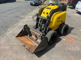 Great Condition - Mini Loader Dingo Wacker Neuson SM440-31w - picture0' - Click to enlarge