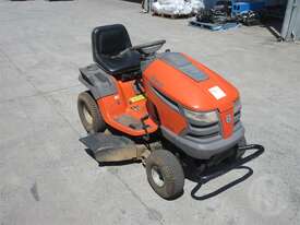 Husqvarna YTH2042 - picture0' - Click to enlarge